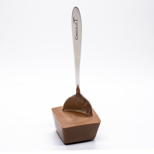 cuillère chocolat chaud chocolat au lait